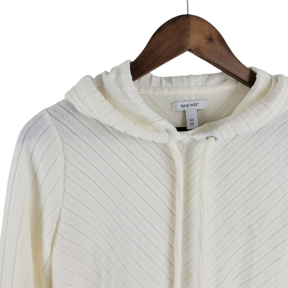 Nine West white/cream colored sweater size XS - Picture 4 of 8